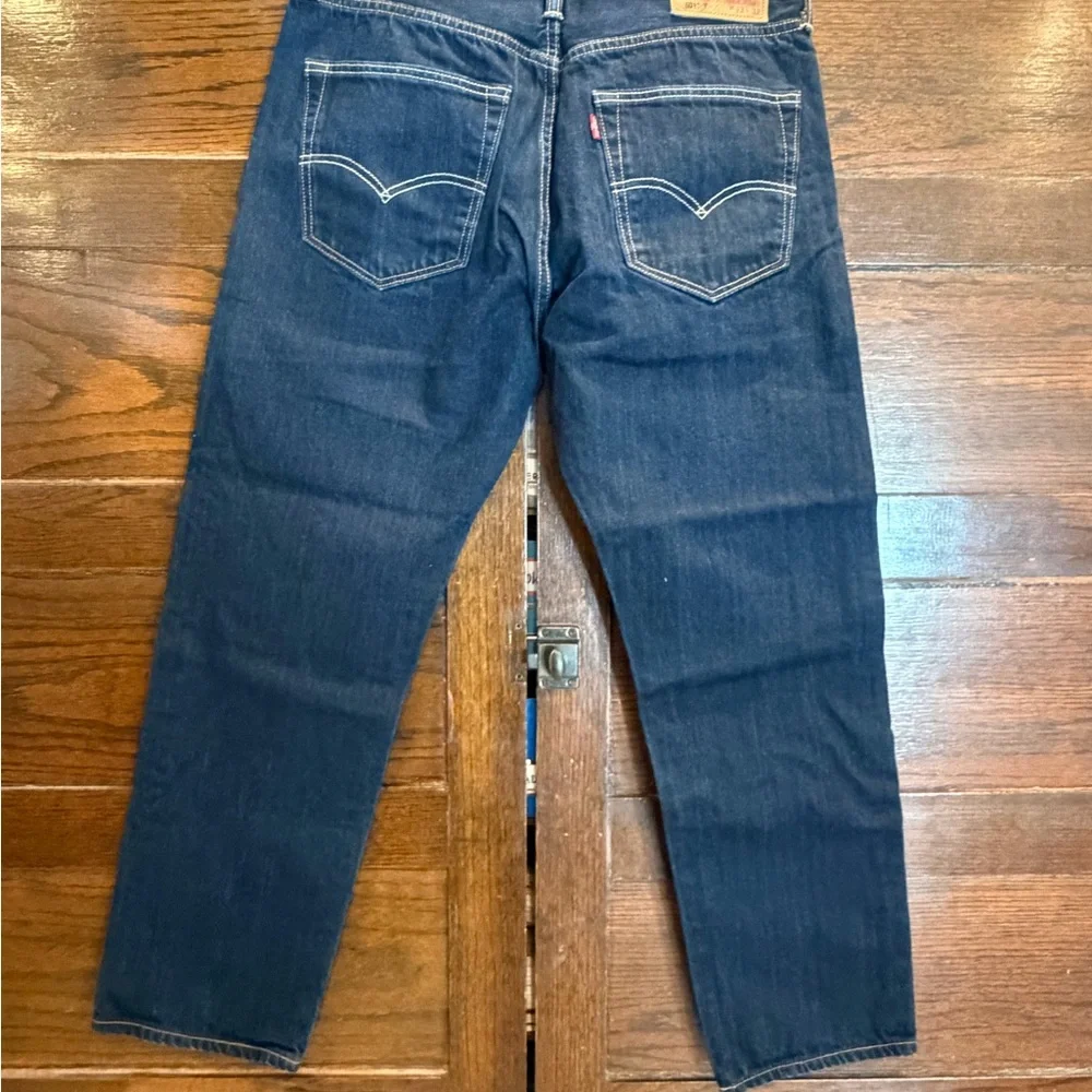 Levis stylish dark